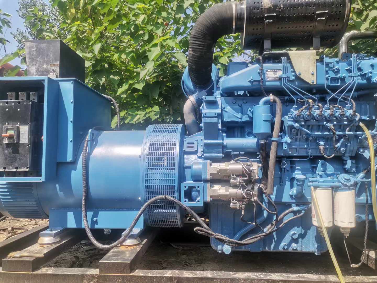 托克托详细说明降低 800kW 柴油发电机输出电流波动的方法