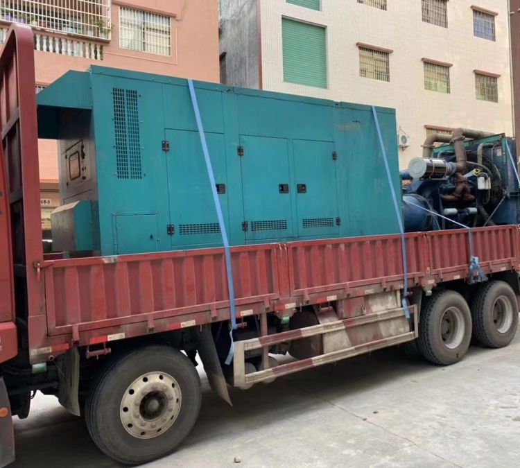 托克托如何在不同负载率下确保 400KW 柴油发电机组的正常运行？