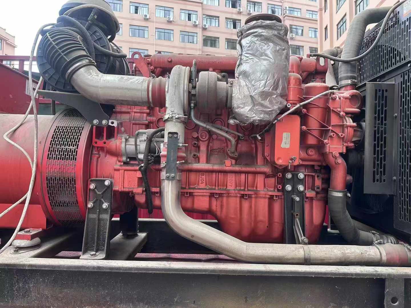 托克托如何选择适合 600kW 柴油发电机组的过载保护器？
