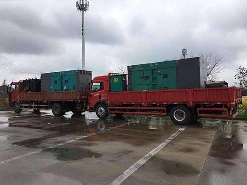 托克托涂抹密封胶后,需要等待多长时间才能安装水冷式机油散热器密封件?