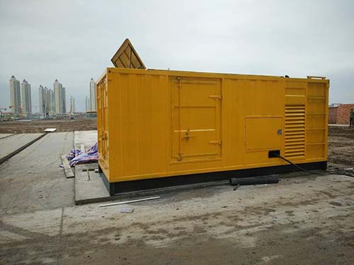 托克托合同中关于乙方责任导致工期延误的赔偿标准应该如何制定?